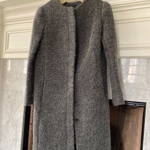 Saks fifth avenue Boucle coat size 4